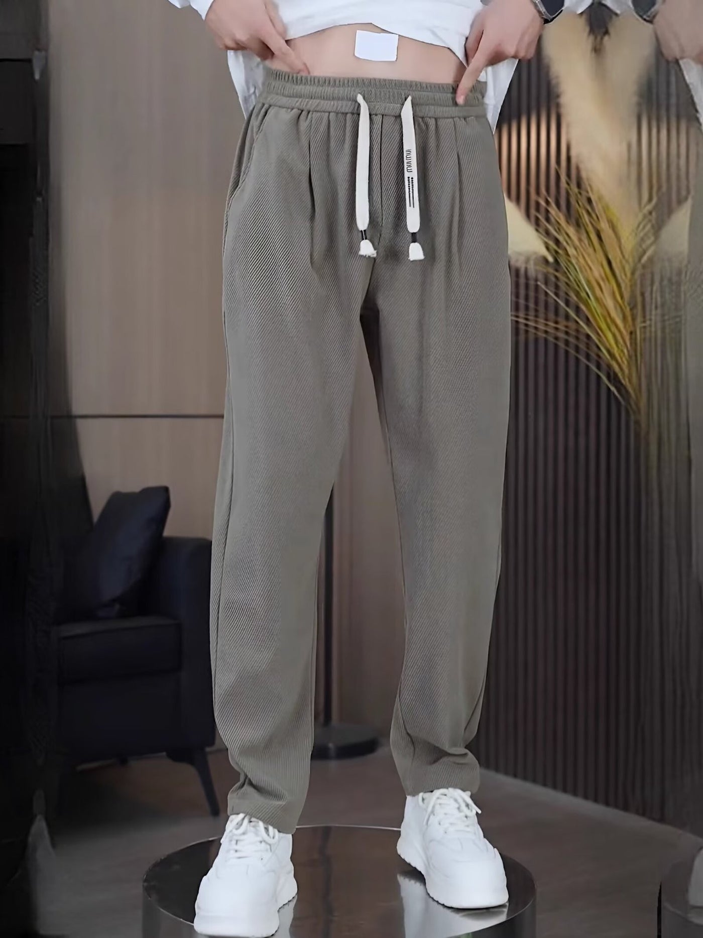 Casual and spacious solid color versatile casual pants