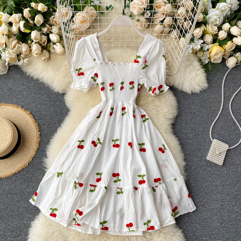 Small Sweet Girl Wears a Western Style Square Neck Elastic Slim Embroidery Dress Summer